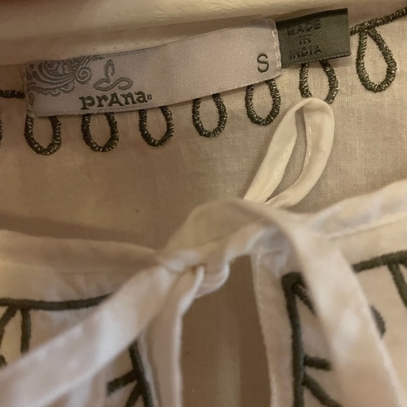 Prana shirt size small - Picture 2 of 6